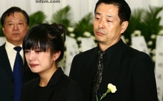 演员谢园去告别仪式，影视演员谢园去