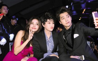 重生玩转娱乐圈，重生玩转娱乐圈女明星